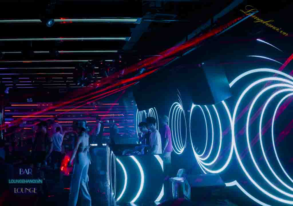A Lounge 722 Hoàng Hoa Thám | Đặt Bàn | Loungehanoi.vn