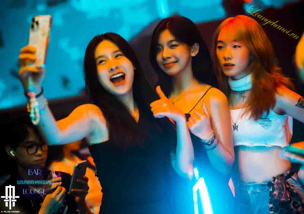 A Plus Hanoi 78 Yên Phụ | Liên hệ Đặt Bàn | Loungehanoi.vn