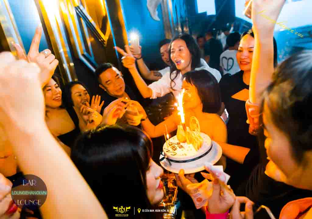 Hey Club 55 Cửa Nam | Đặt Bàn | Loungehanoi.vn