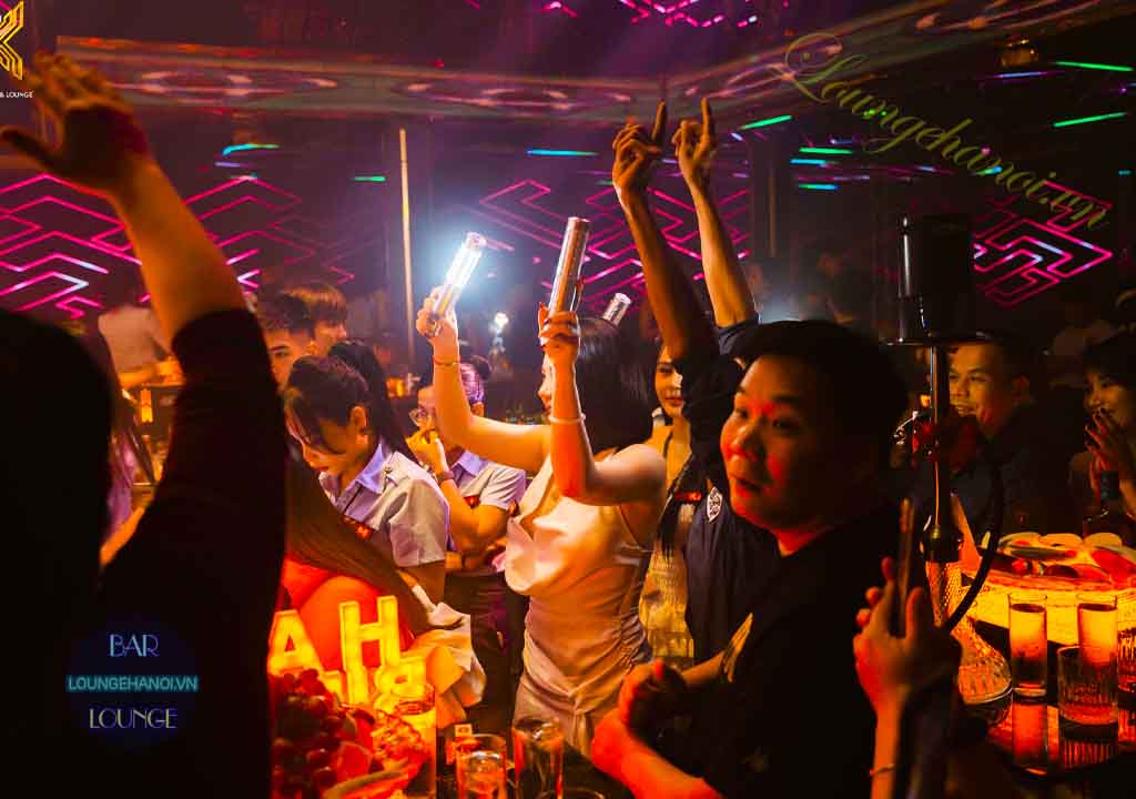 MAXX Bar 25 Ngỗ Văn Sở | Đặt Bàn | Loungehanoi.vn