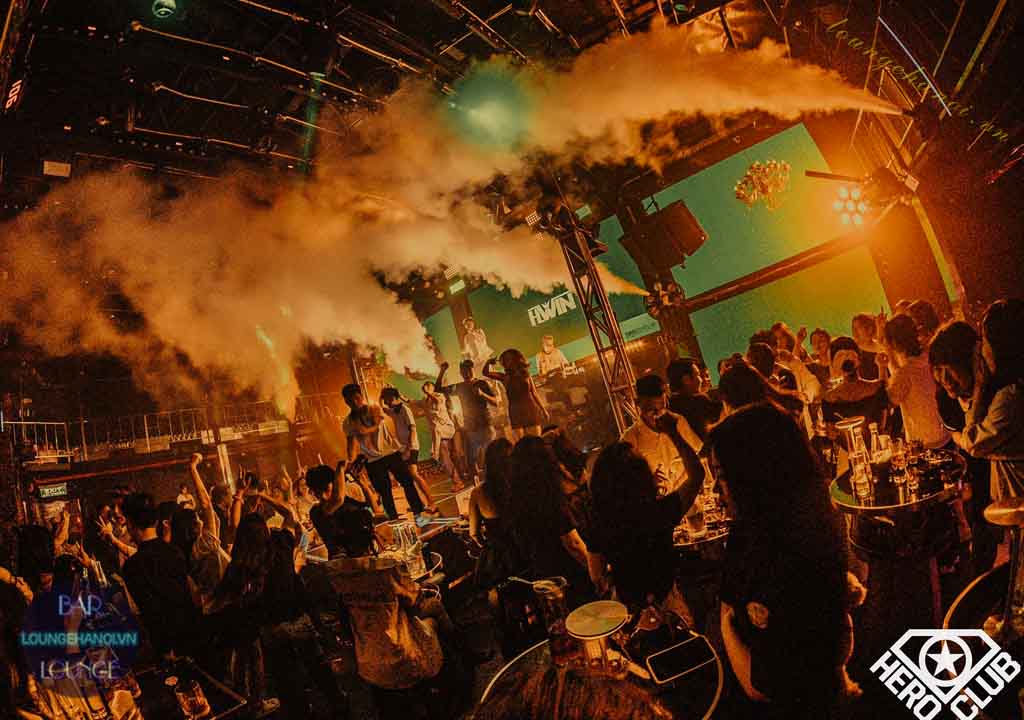 HERO CLUB 42M Yên Phụ | Đặt Bàn | Loungehanoi.vn